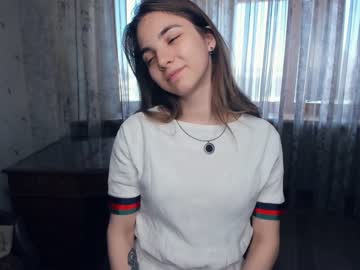 Nude girl shy_media image #4458316